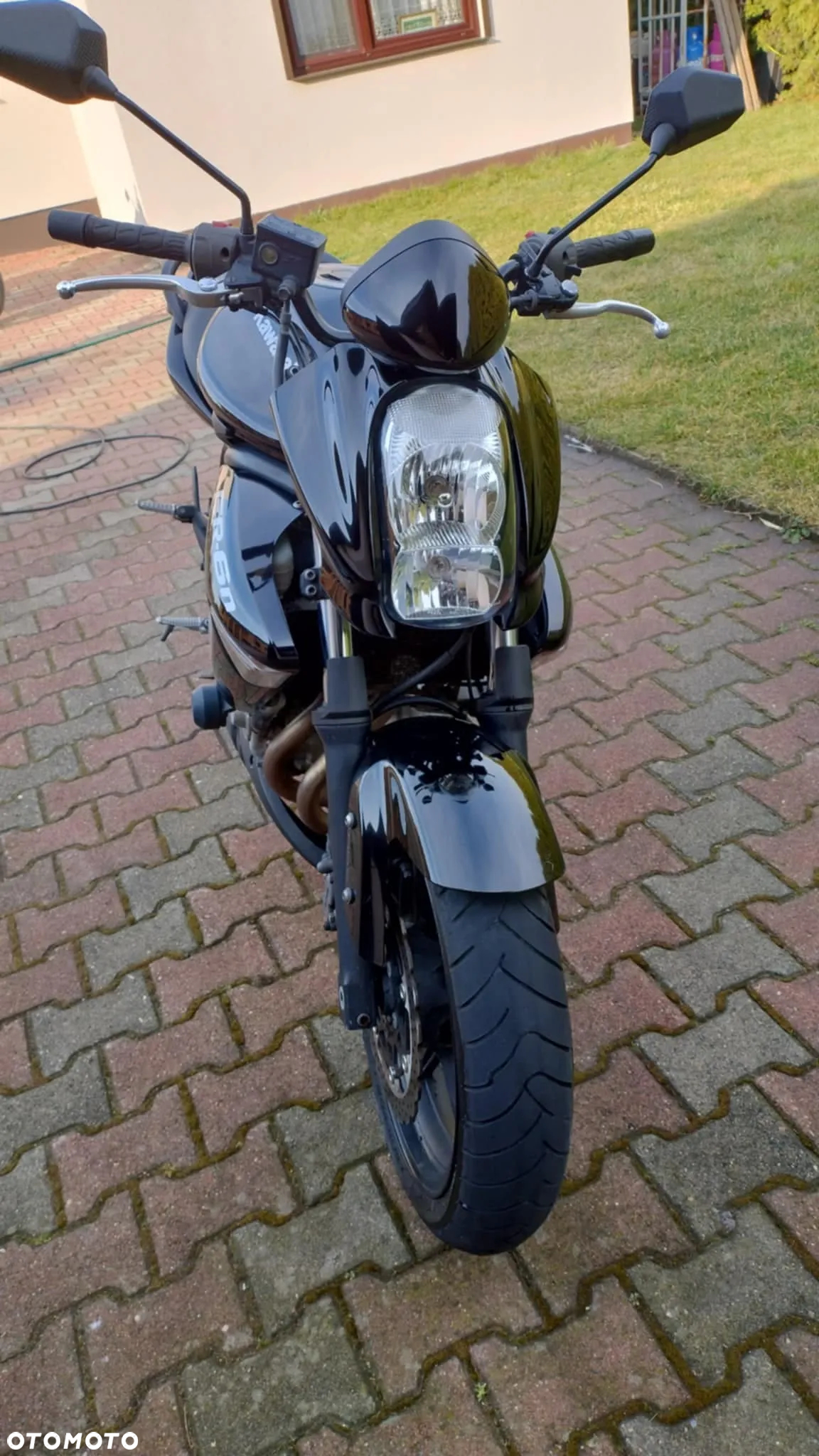 Kawasaki ER - 2