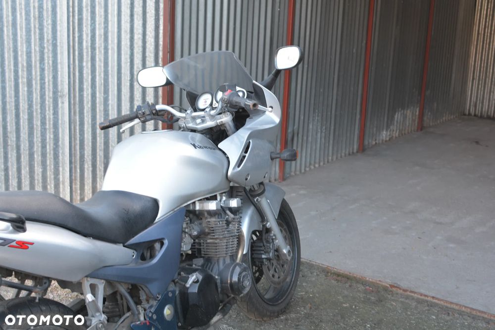 Kawasaki ZR - 3