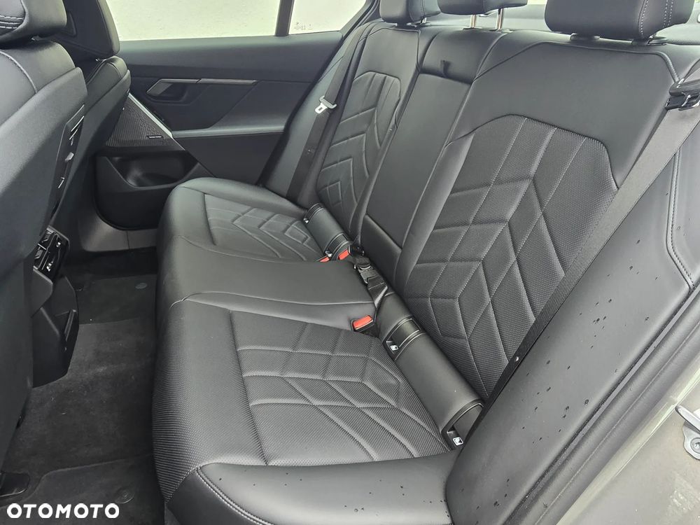 BMW Seria 5 520d xDrive mHEV M Sport - 9