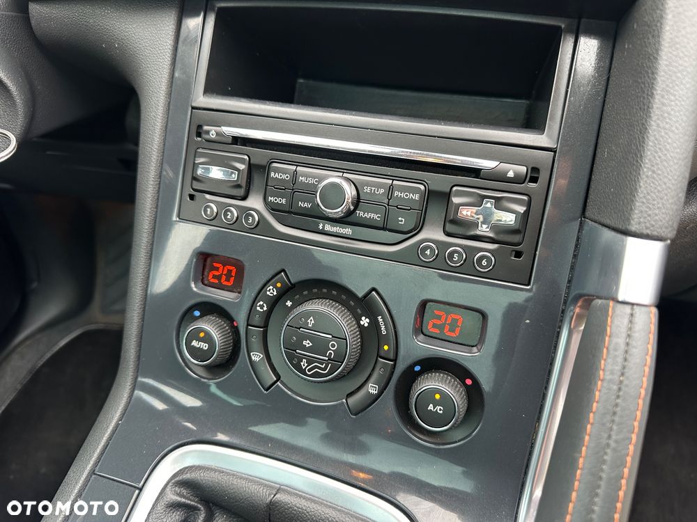 Peugeot 3008 PureTech 130 Stop & Start GPF Allure Pack - 30
