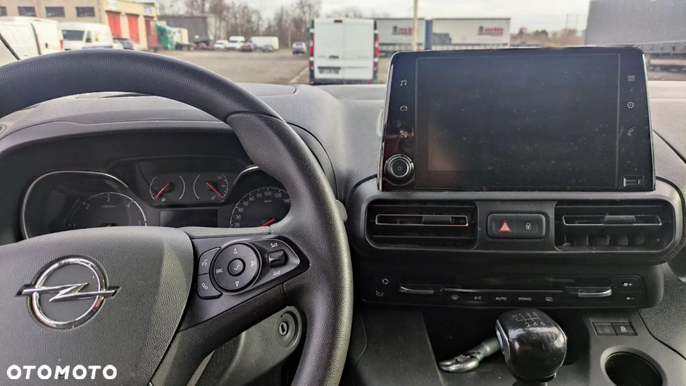 Opel Combo Life - 8