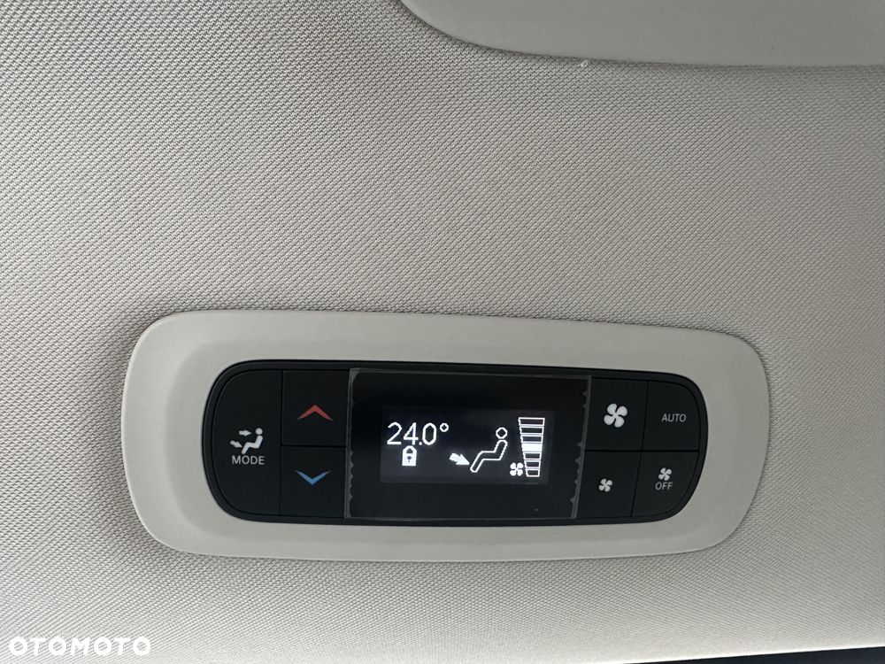 Chrysler Pacifica - 30