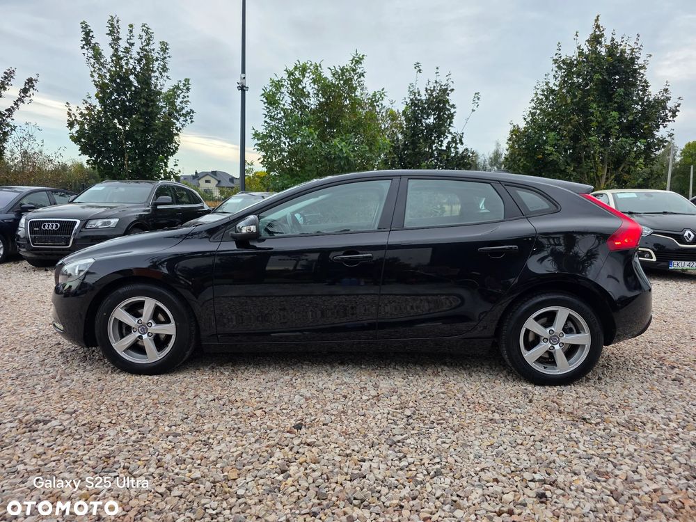 Volvo V40 D2 Momentum - 20