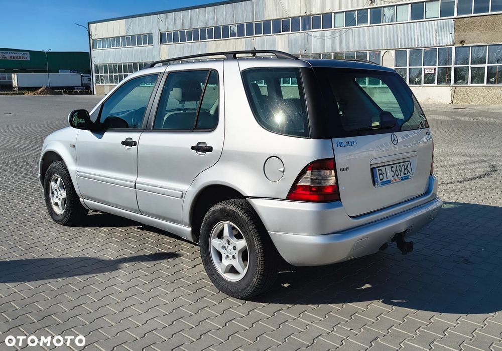 Mercedes-Benz ML - 4