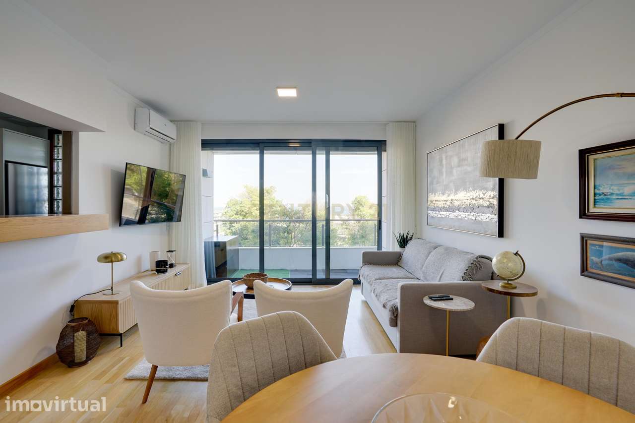 Apartamento T1 com Vista Panorâmica sobre o Rio Tejo – Parque das Naçõ - Grande imagem: 2/26