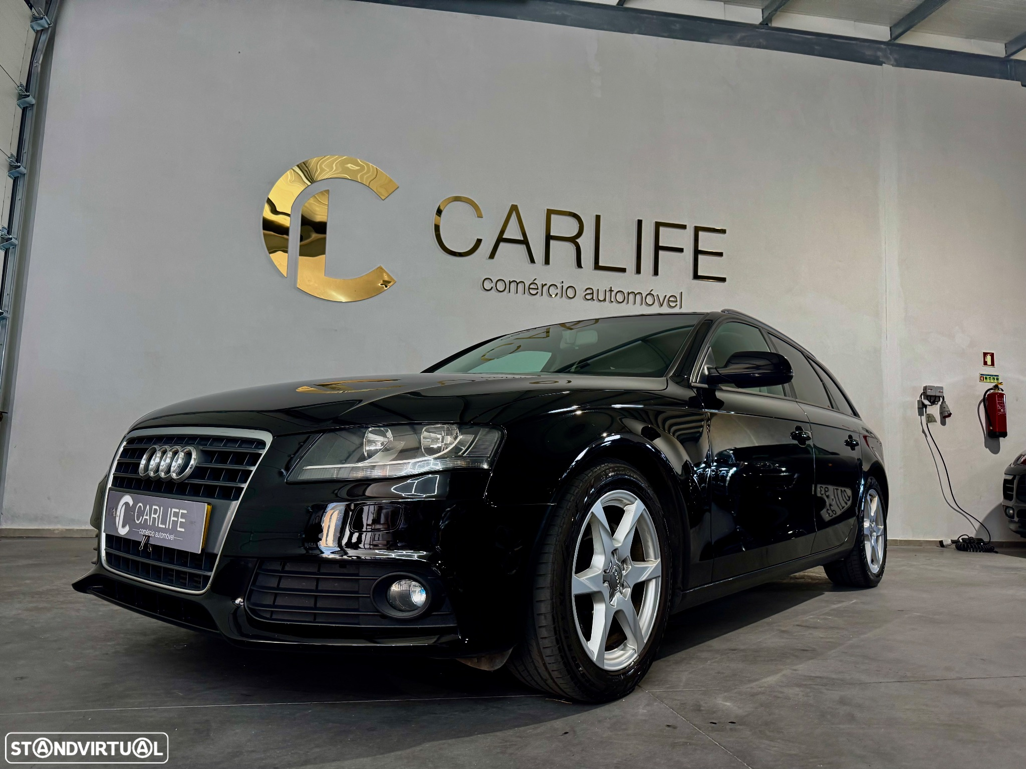 Audi A4 Avant 2.0 TDI Business Line Sport - 2