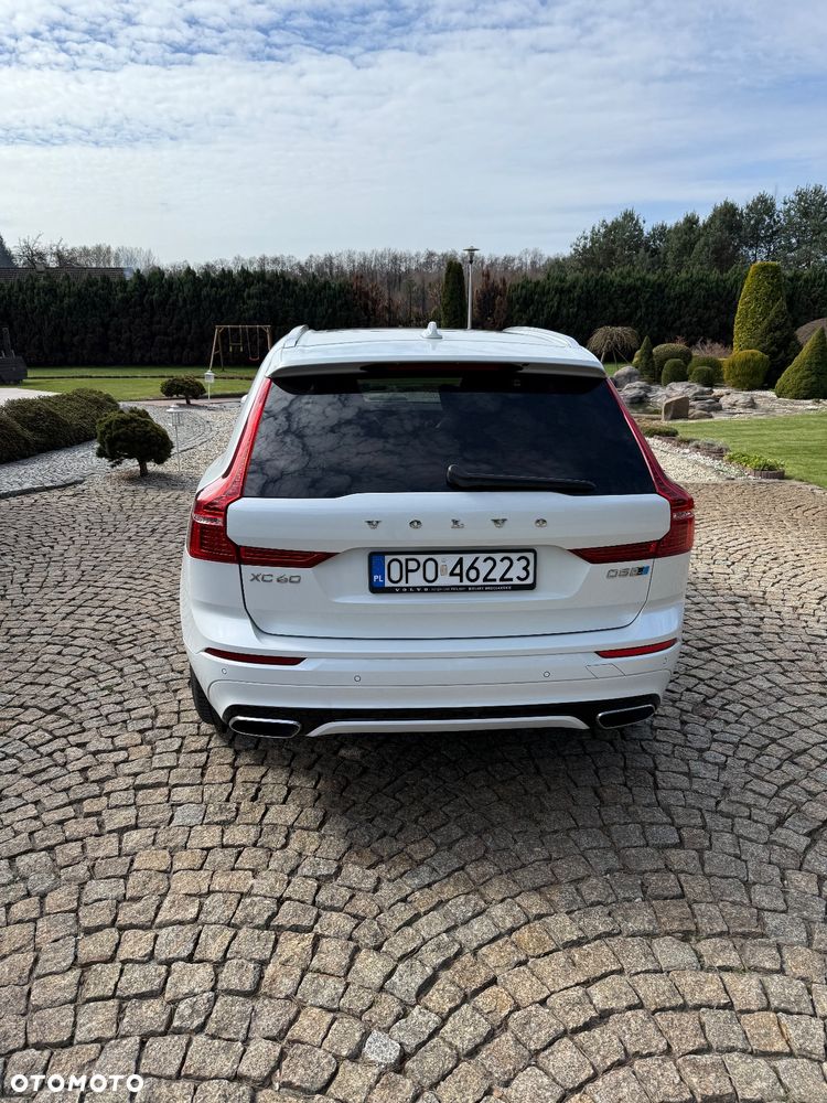 Volvo XC 60 D5 AWD R-Design - 10