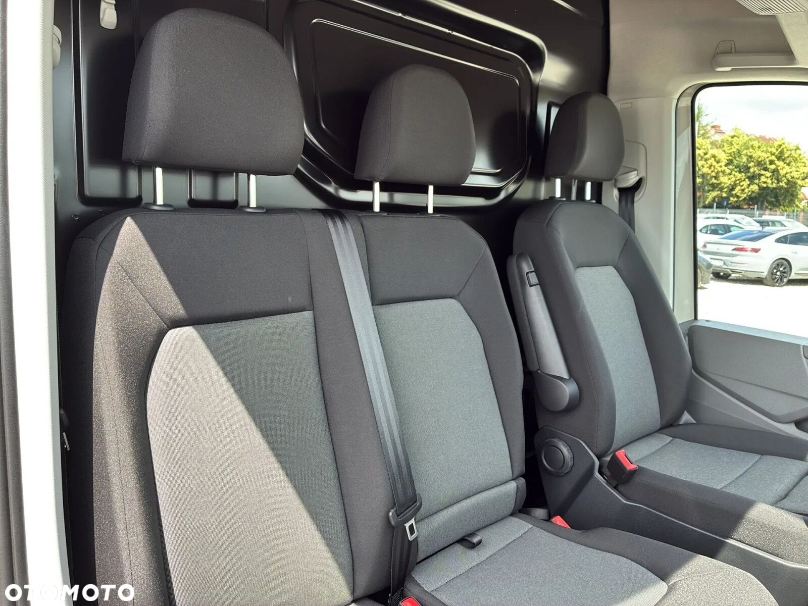 Volkswagen Crafter 35 Furgon L4H3, 2.0BiTDI 177KM, 4490mm, Wysoki dach, r.o. 4490 - 17