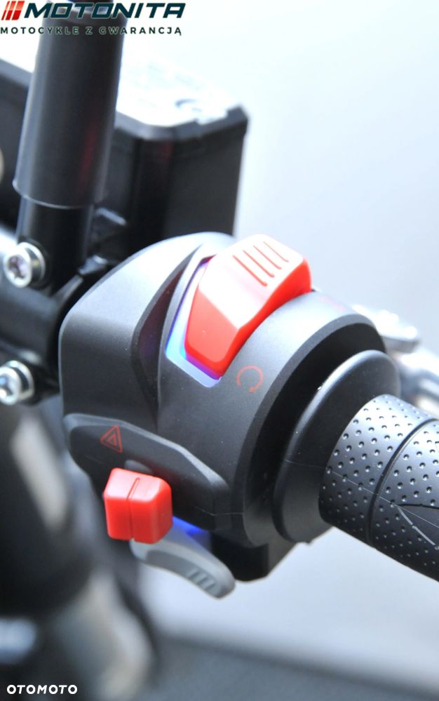 QJMOTOR SRV 125V - 12