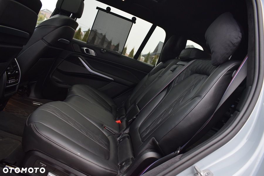 BMW X7 xDrive40d mHEV Individual Edition sport - 9