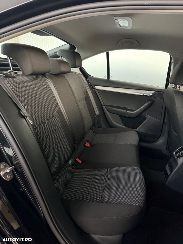 Skoda Octavia 1.2 TSI DSG FAMILY - 26