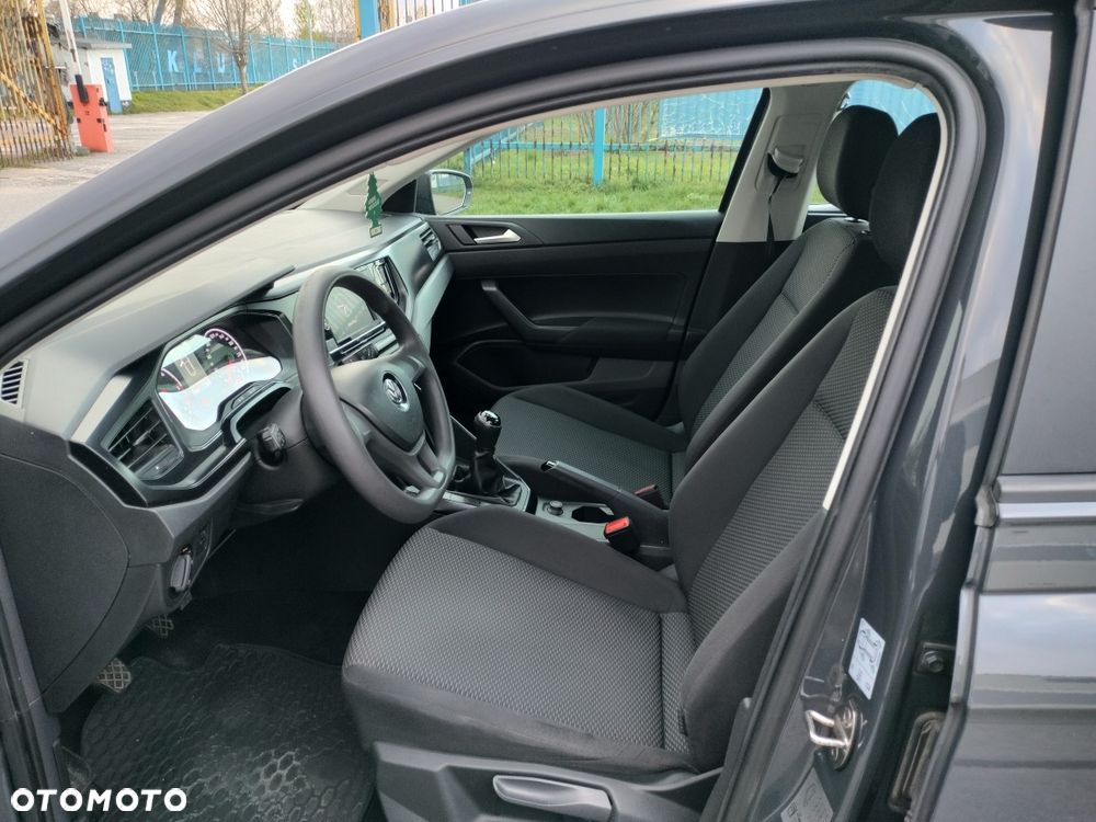 Volkswagen Polo - 8