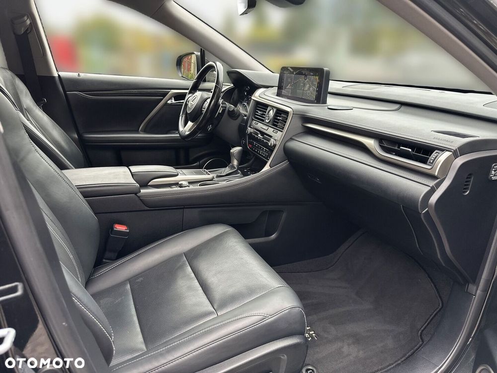 Lexus RX 2021