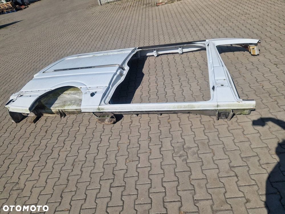 MERCEDES SPRINTER W906 PRAWY BOK BŁOTNIK