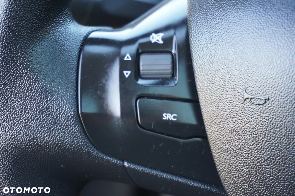 Peugeot 208 1.2 PureTech Allure - 29