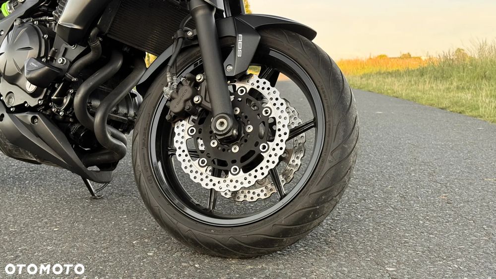 Kawasaki ER - 7
