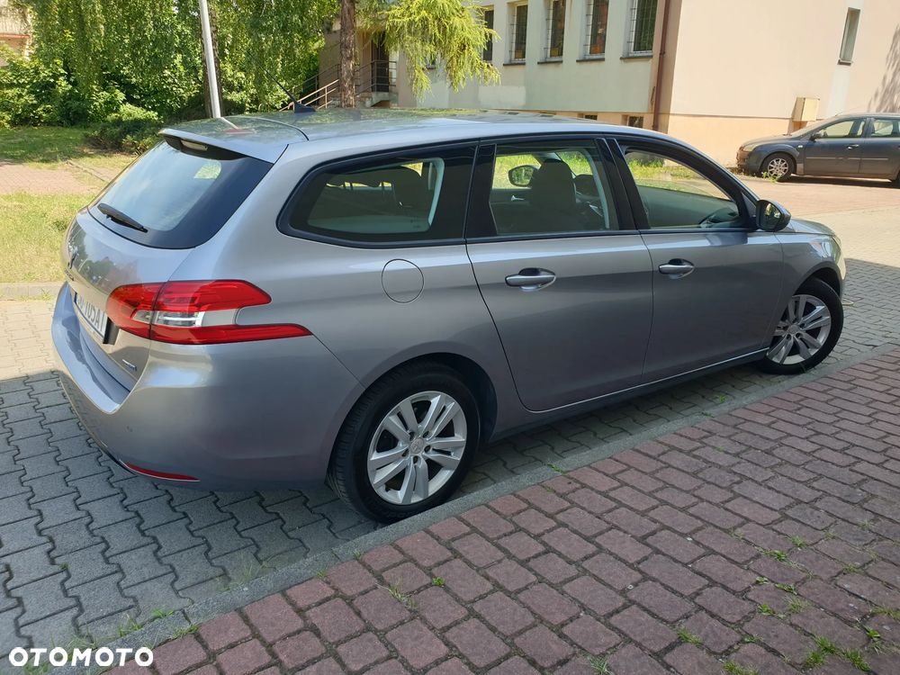 Peugeot 308 2.0 HDi Allure - 17