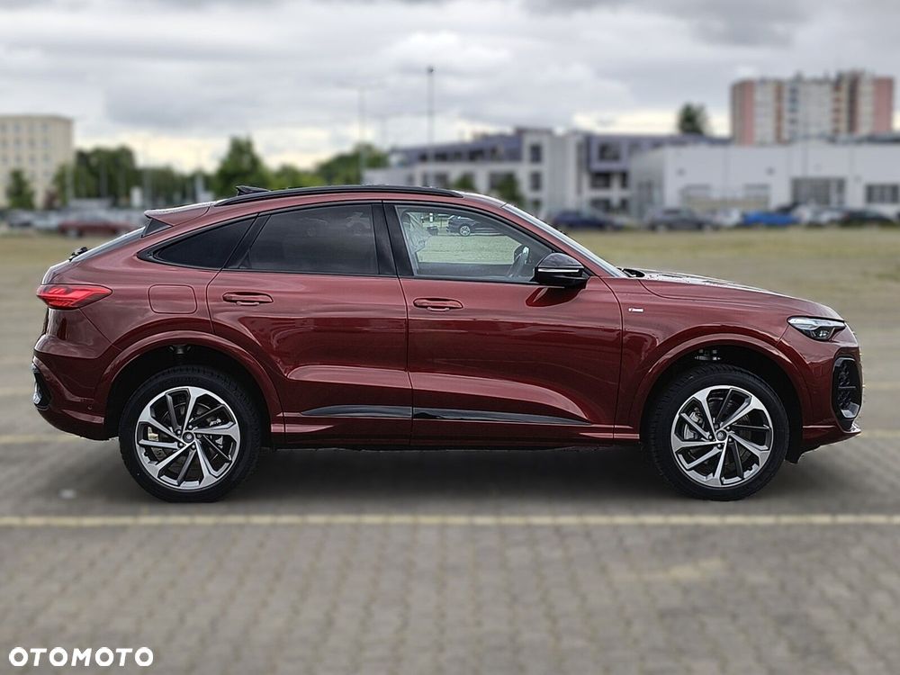Audi Q5 Sportback - 3