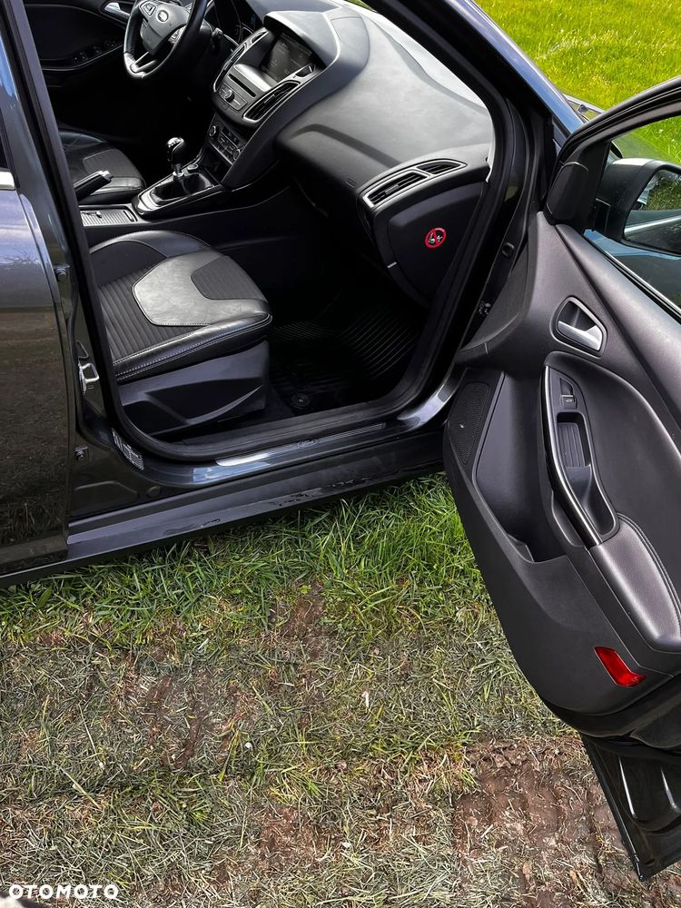 Ford Focus 1.0 EcoBoost Titanium ASS - 12