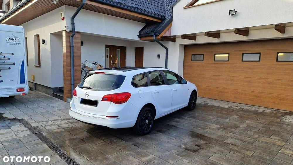 Opel Astra 1.4 Turbo Style - 4