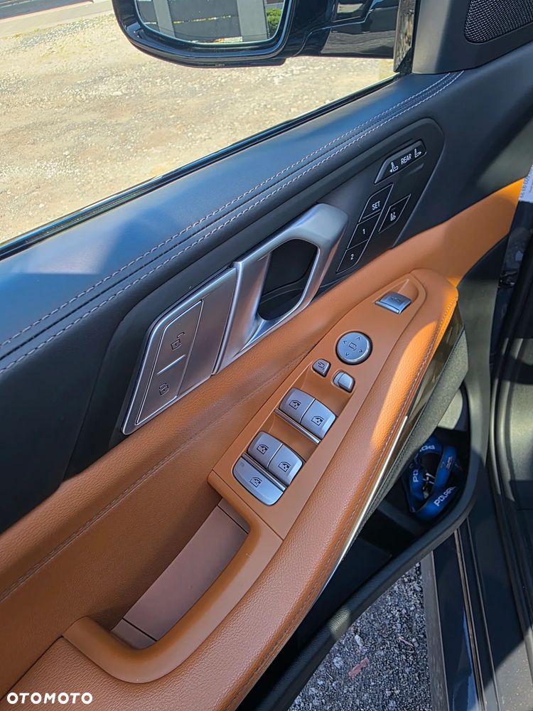 BMW X7 xDrive40d mHEV sport - 24