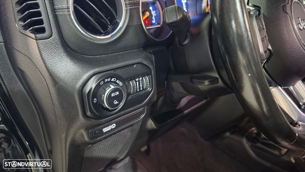 Jeep Gladiator 3.0V6 MultiJet AWD Auto Overland - 40
