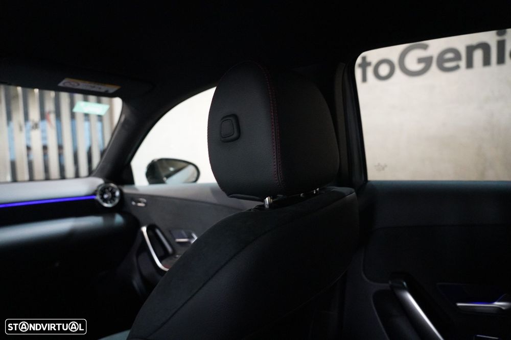 Mercedes-Benz A 250 ver-e-8g--dct-edition-amg-line - 29