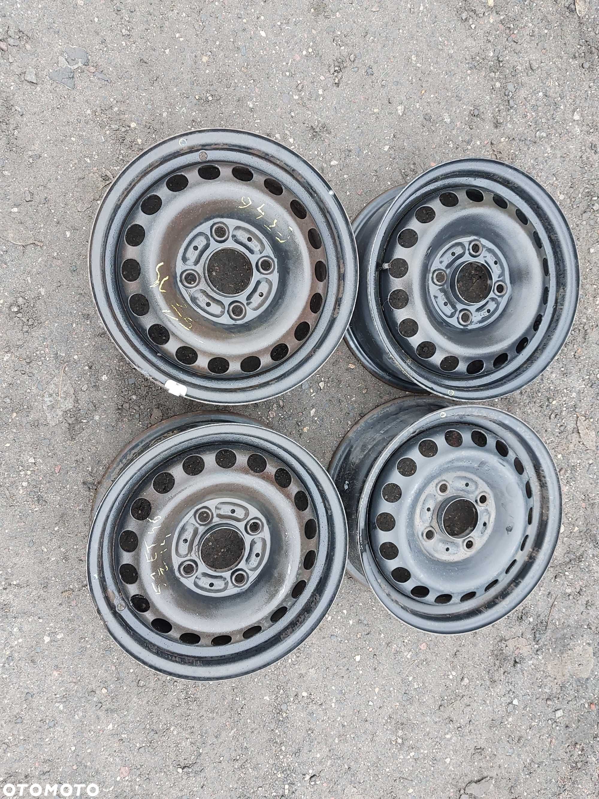 Felgi stalowe 14 4x14,3 Mitsubishi Volvo - 1