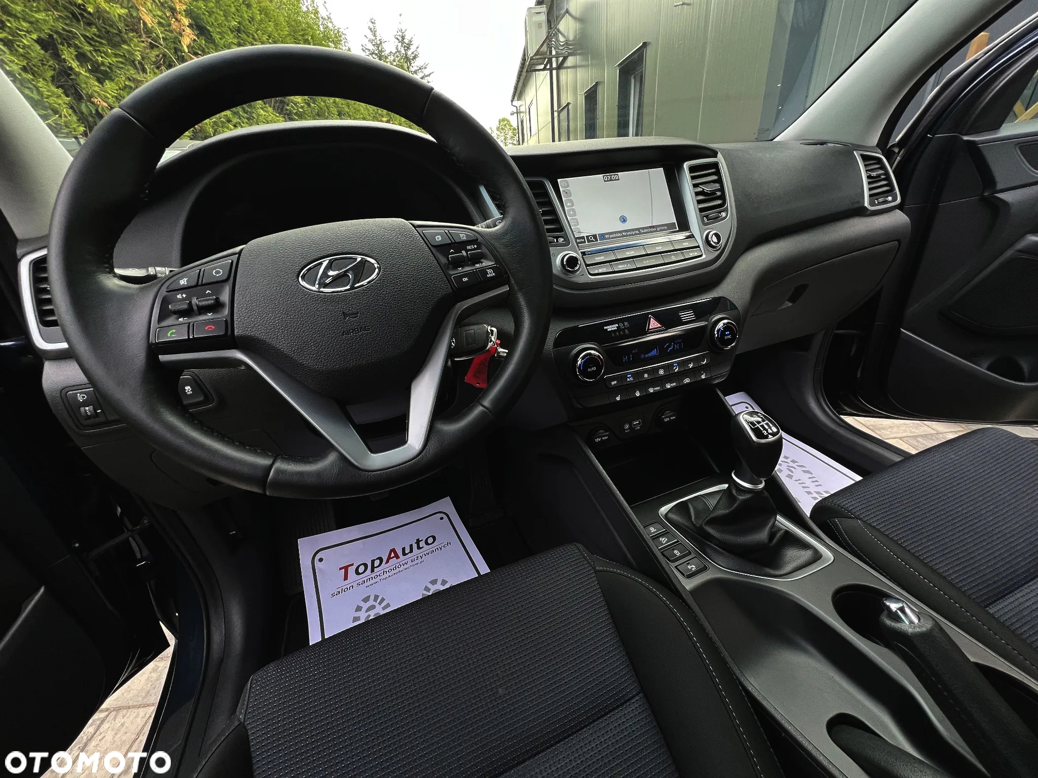 Hyundai Tucson blue 1.7 CRDi 2WD Trend - 24
