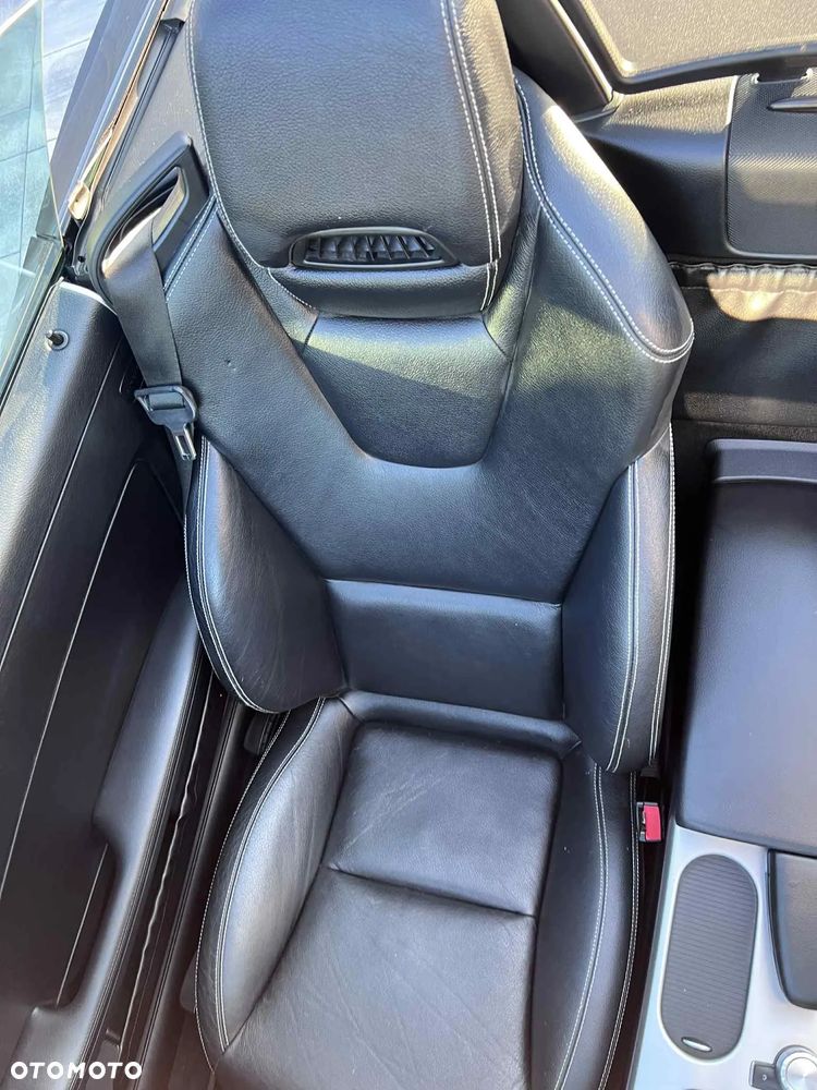 Mercedes-Benz SLK - 24