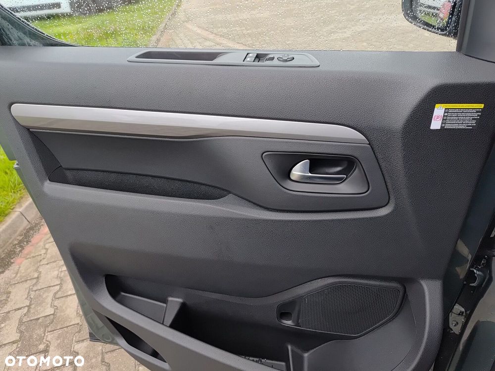 Opel Zafira 2.2 Diesel XL Business VIP - 27