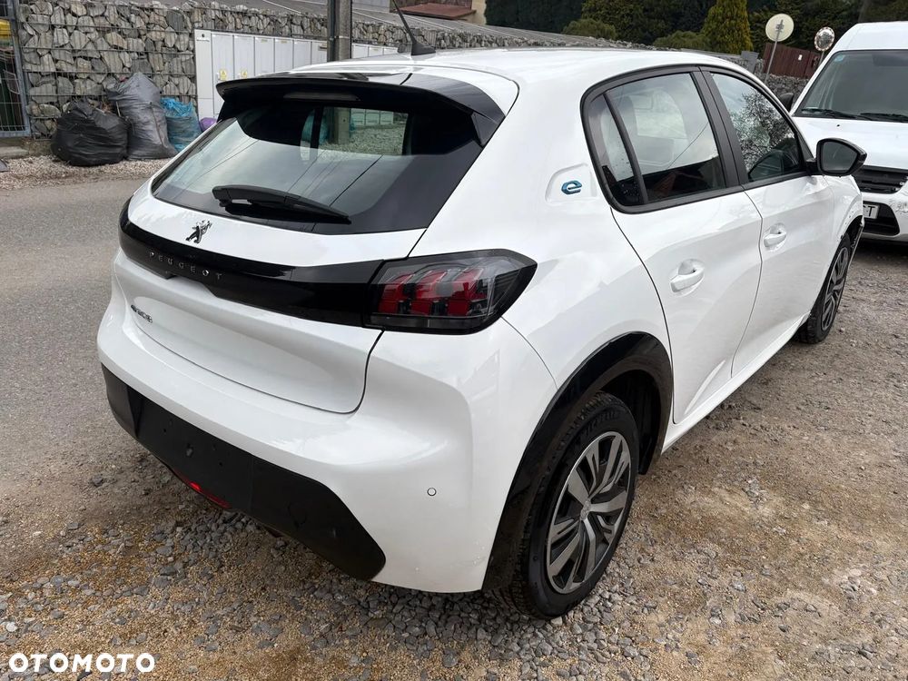 Peugeot 208 Elektromotor 136 GT Pack - 11