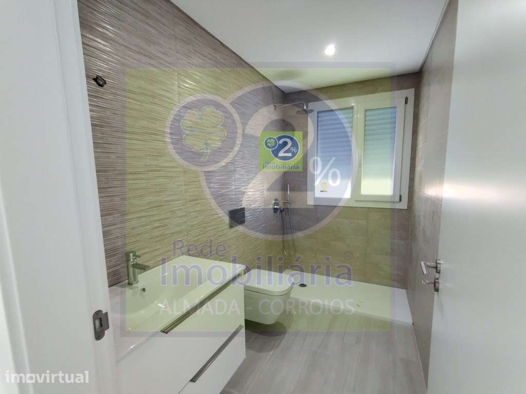 Moradia V3+1, bem localizada - Grande imagem: 4/9