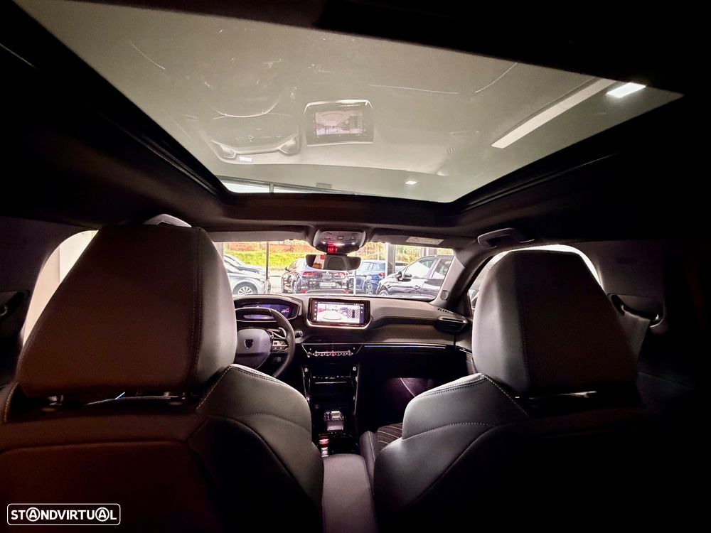 Peugeot 2008 PureTech 130 EAT8 GT - 9