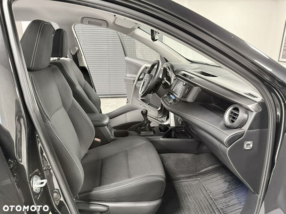 Toyota RAV4 2.0 D-4D 4x2 Start-Stop Edition S+ - 19