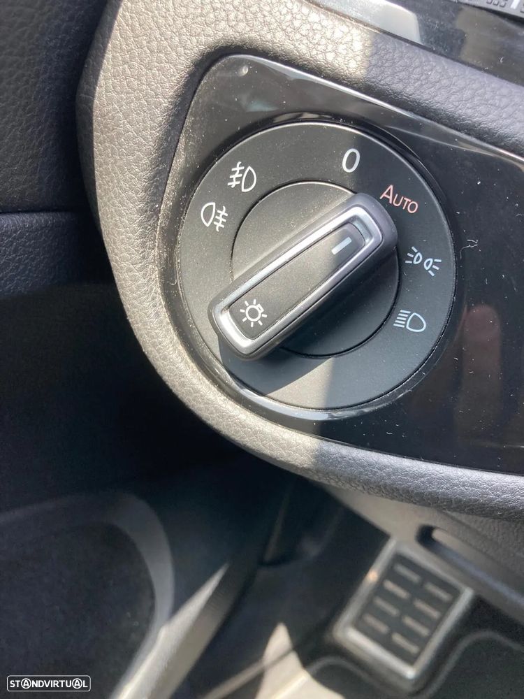 VW Golf Variant 1.6 TDi SCR Join - 11