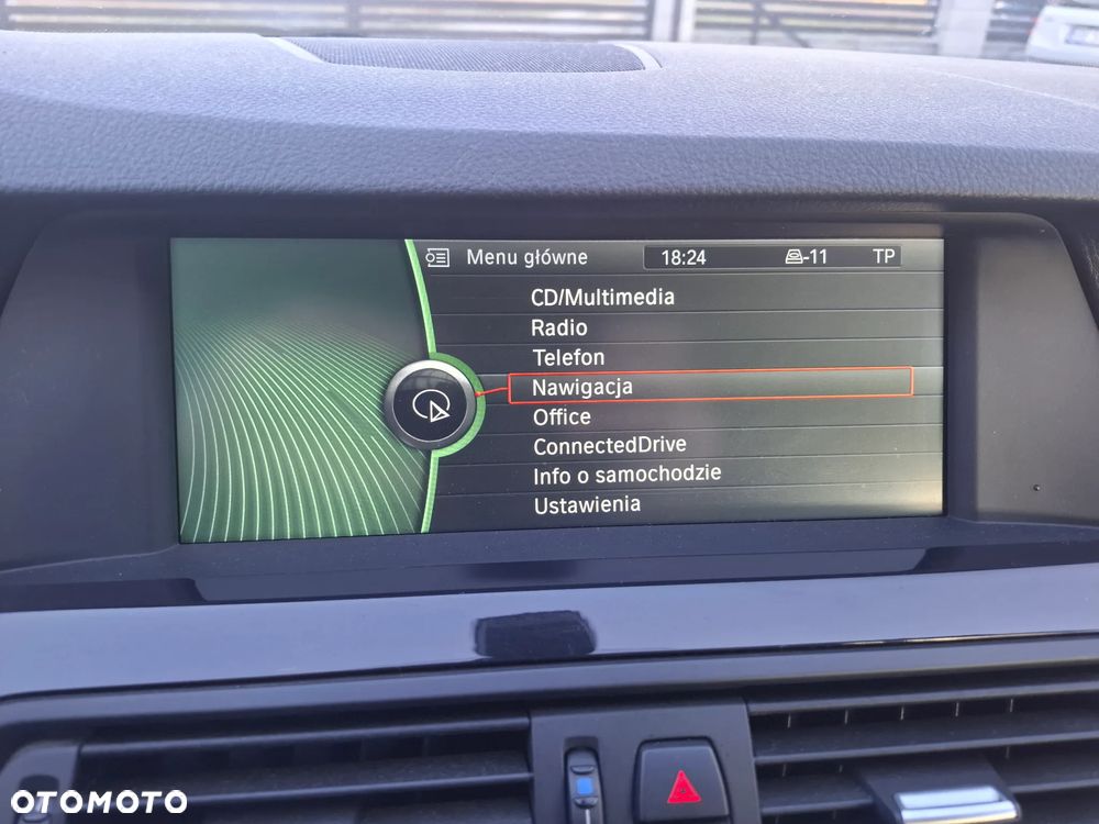 BMW Seria 5 520d - 29