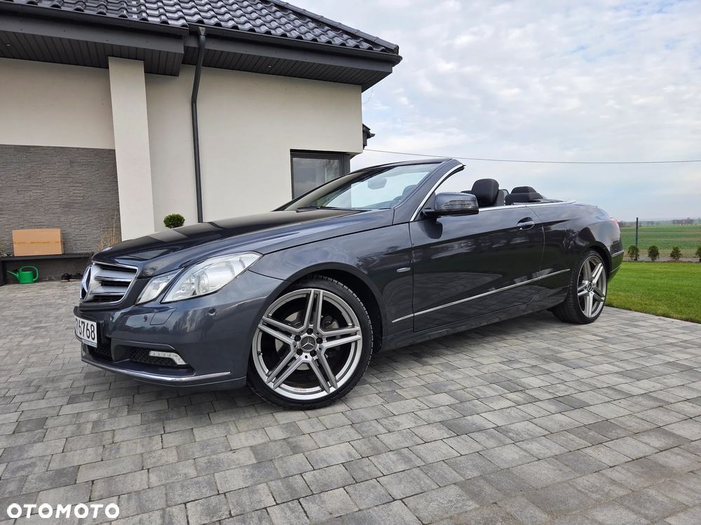 Mercedes-Benz Klasa E ver-e--klasse-cabrio-avantgarde - 5