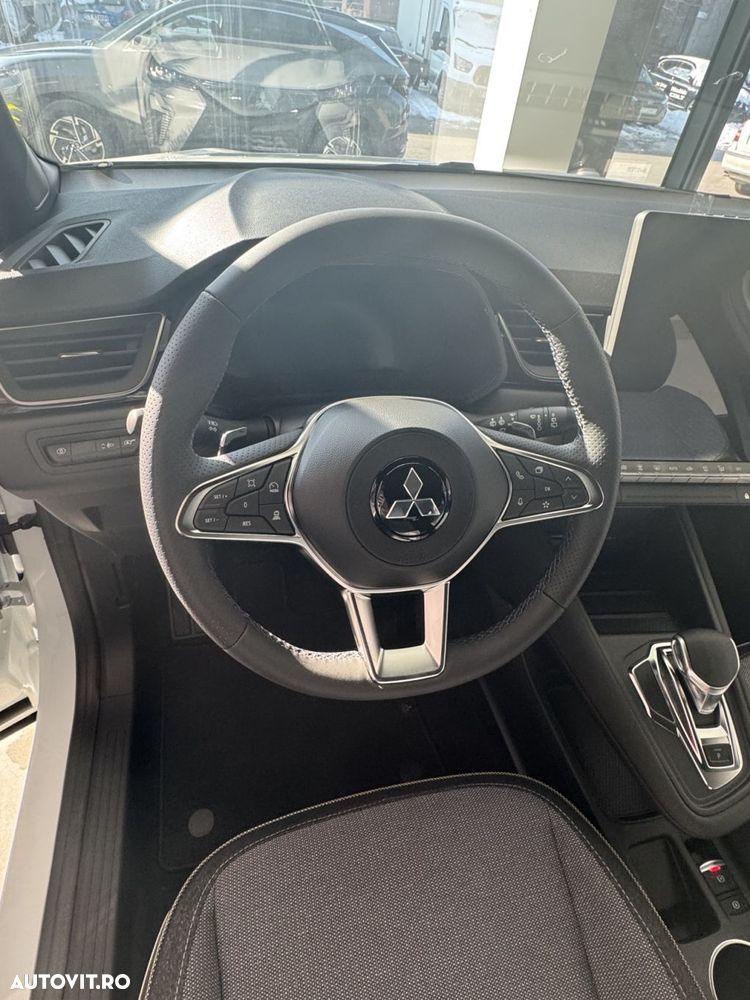 Mitsubishi ASX - 9