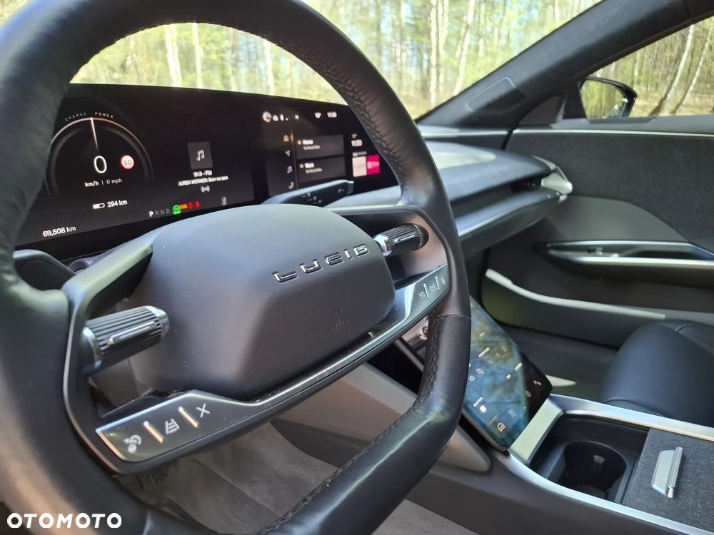 Lucid Air - 15