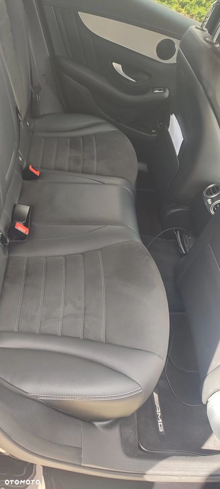 Mercedes-Benz GLC 200 4Matic 9G-TRONIC AMG Line Plus - 8