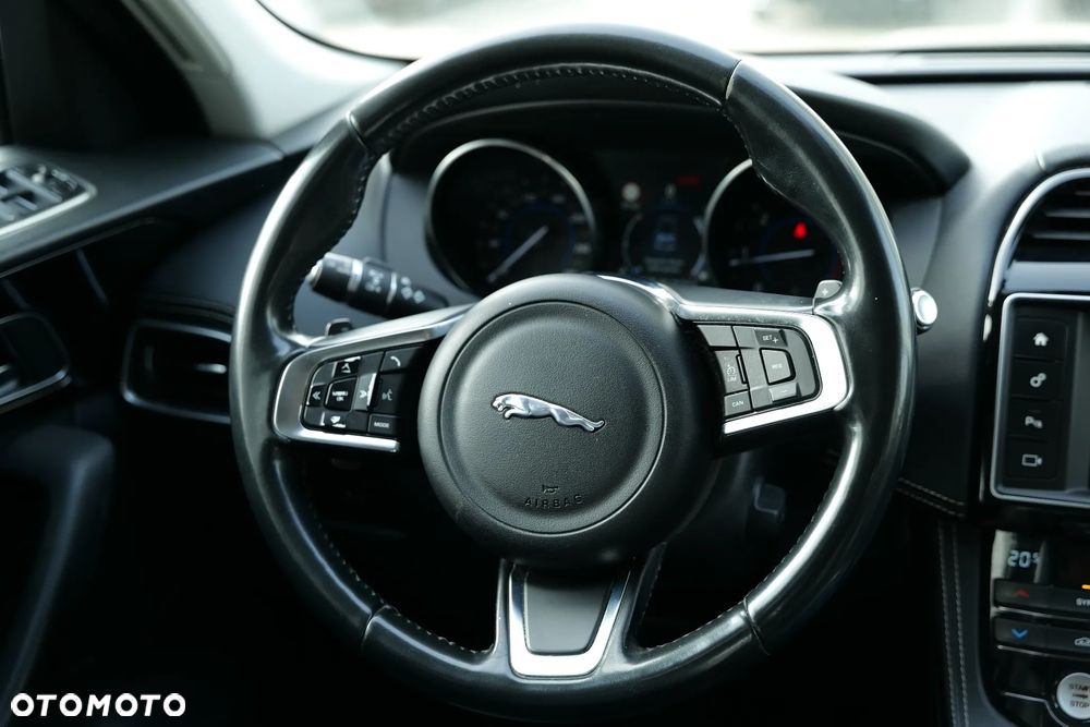 Jaguar F-Pace 2.0 i4D AWD Prestige - 15