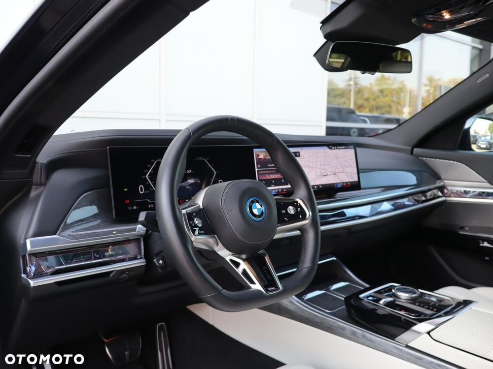 BMW i7 - 5