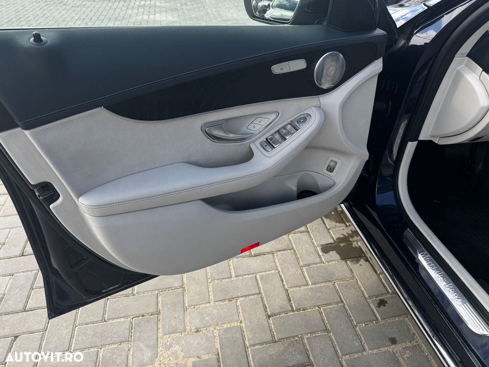 Mercedes-Benz C 250 d 4Matic 9G-TRONIC Avantgarde - 28