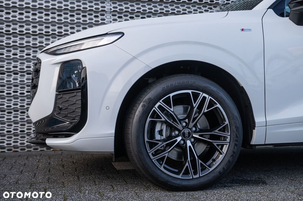 Audi Q3 TFSI quattro 195 kW - 5