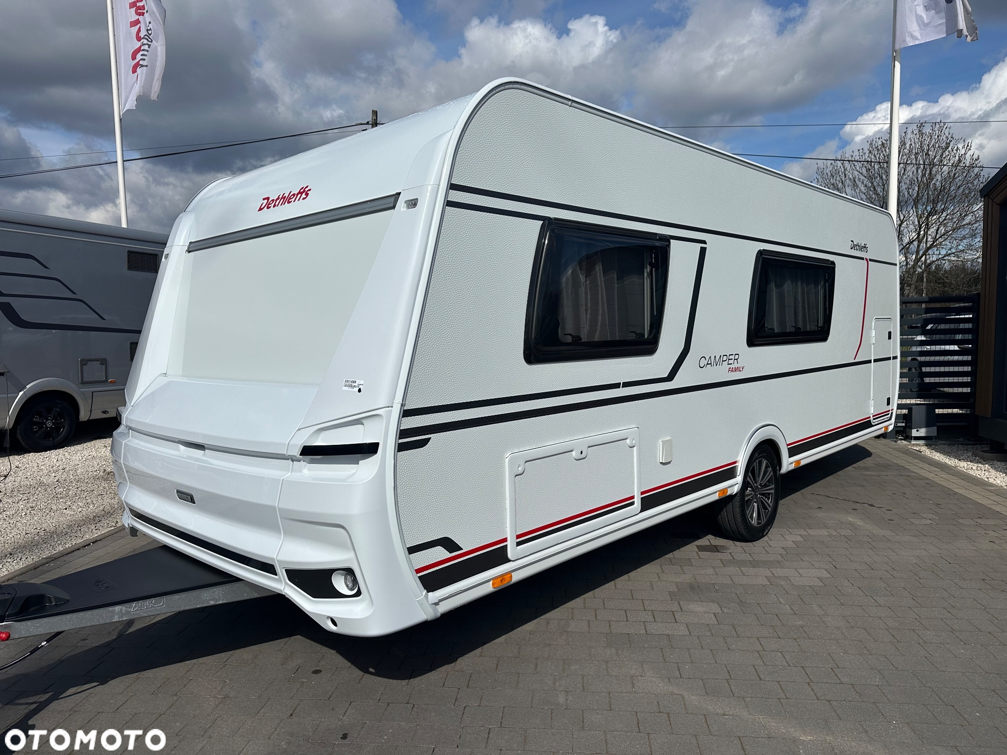 Dethleffs Camper 560 FMK - 2
