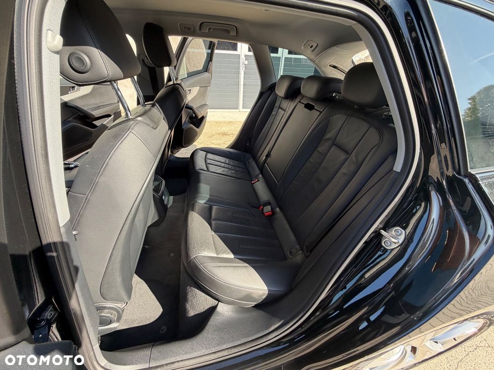 Audi A4 Avant g-tron 2.0 TFSI S tronic design - 12