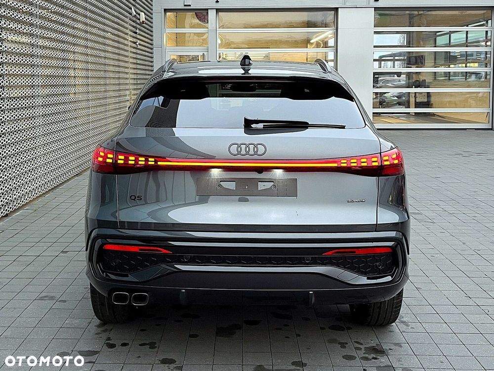Audi Q5 Sportback - 25