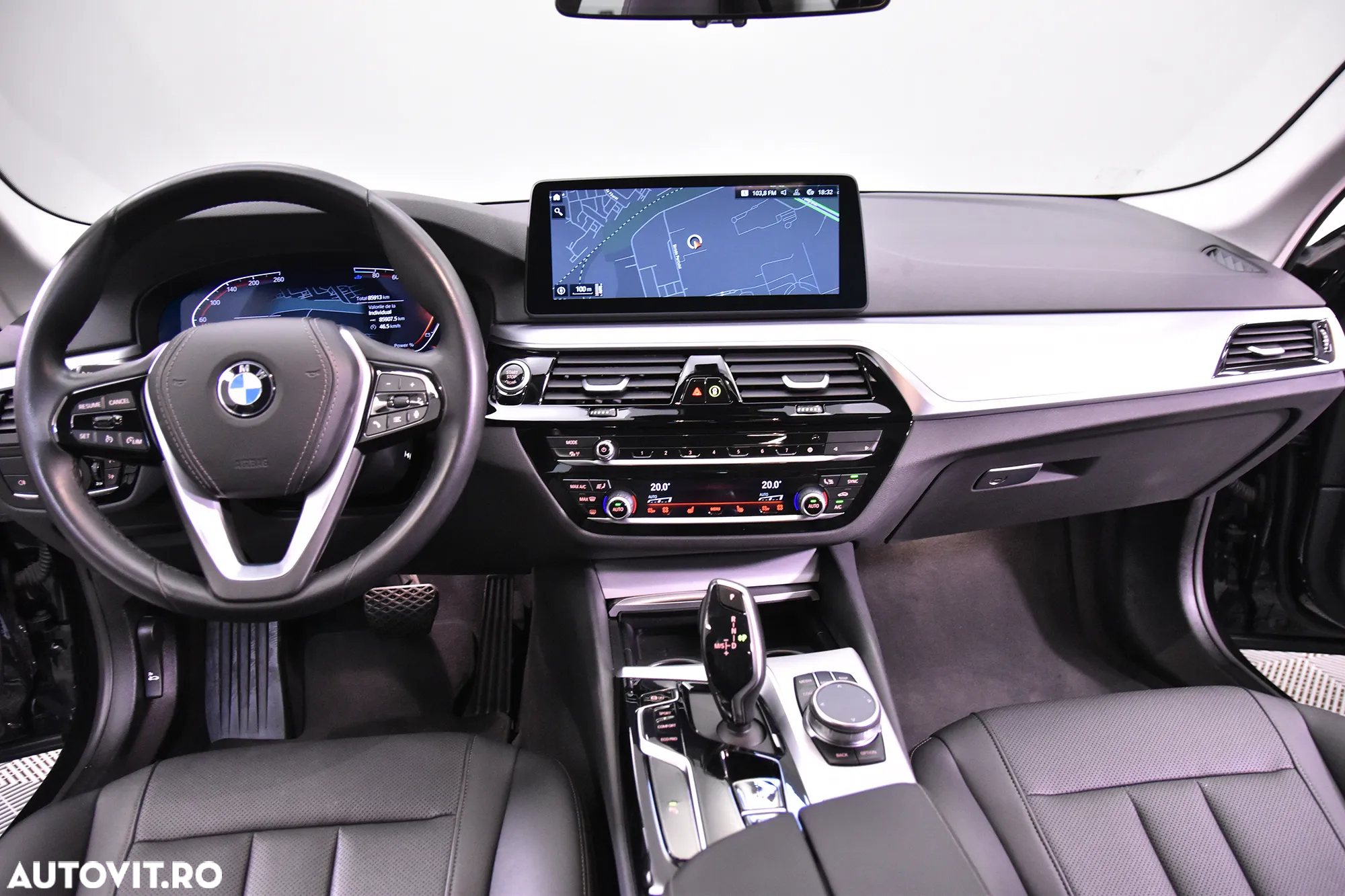 BMW Seria 5 520d Aut. - 9