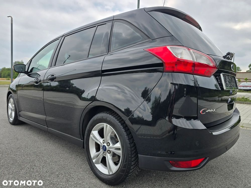 Ford Grand C-MAX - 39